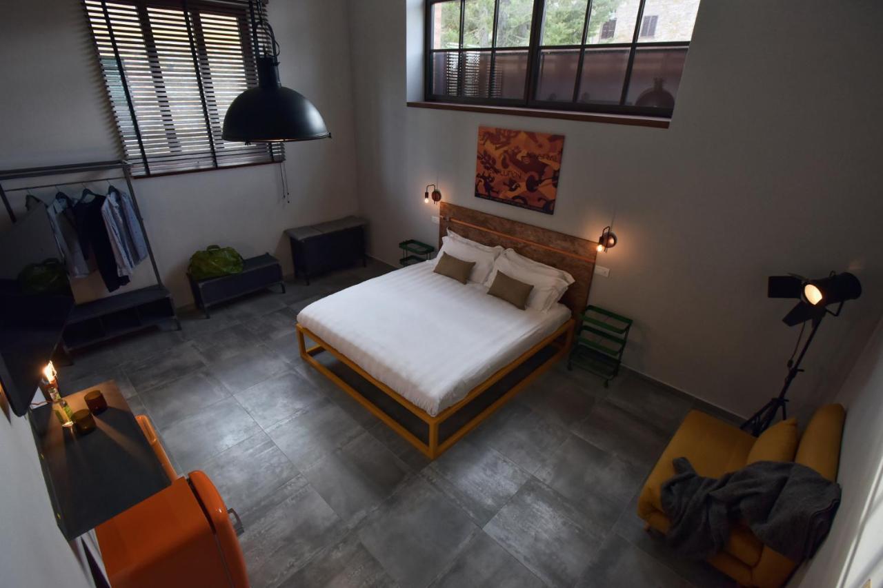 Garage47 Storica Officina Meccanica Loft B&B In Pienza Exterior photo