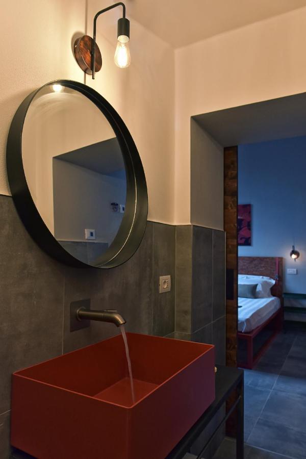 Garage47 Storica Officina Meccanica Loft B&B In Pienza Exterior photo