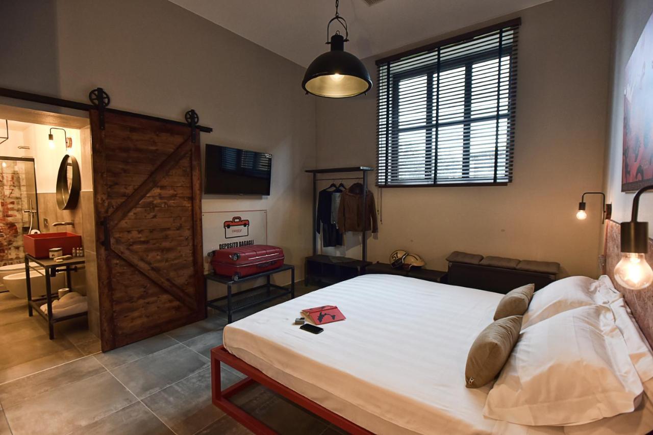 Garage47 Storica Officina Meccanica Loft B&B In Pienza Exterior photo
