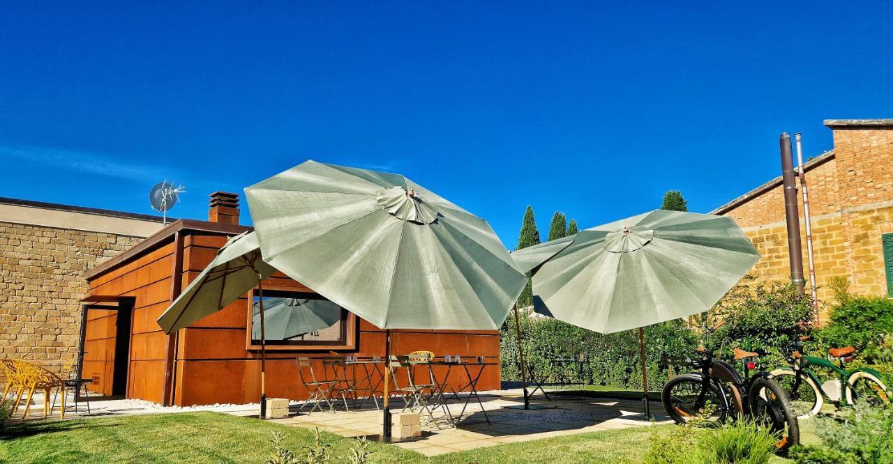 Garage47 Storica Officina Meccanica Loft B&B In Pienza Exterior photo