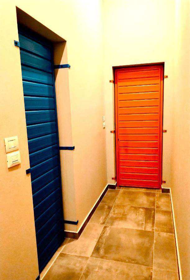Garage47 Storica Officina Meccanica Loft B&B In Pienza Exterior photo