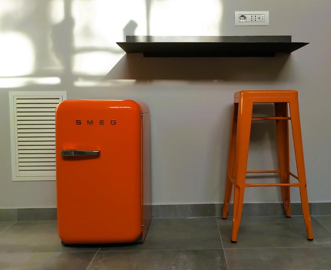 Garage47 Storica Officina Meccanica Loft B&B In Pienza Exterior photo