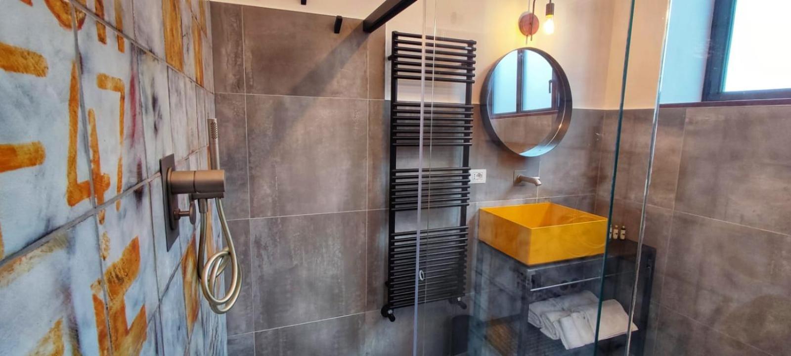Garage47 Storica Officina Meccanica Loft B&B In Pienza Exterior photo